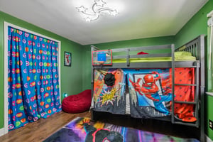 E Amherst Cir-S1707-020.jpg