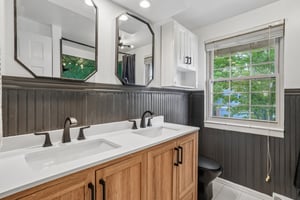 E Amherst Cir-S1707-021.jpg