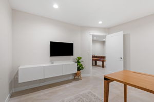  Photo 75