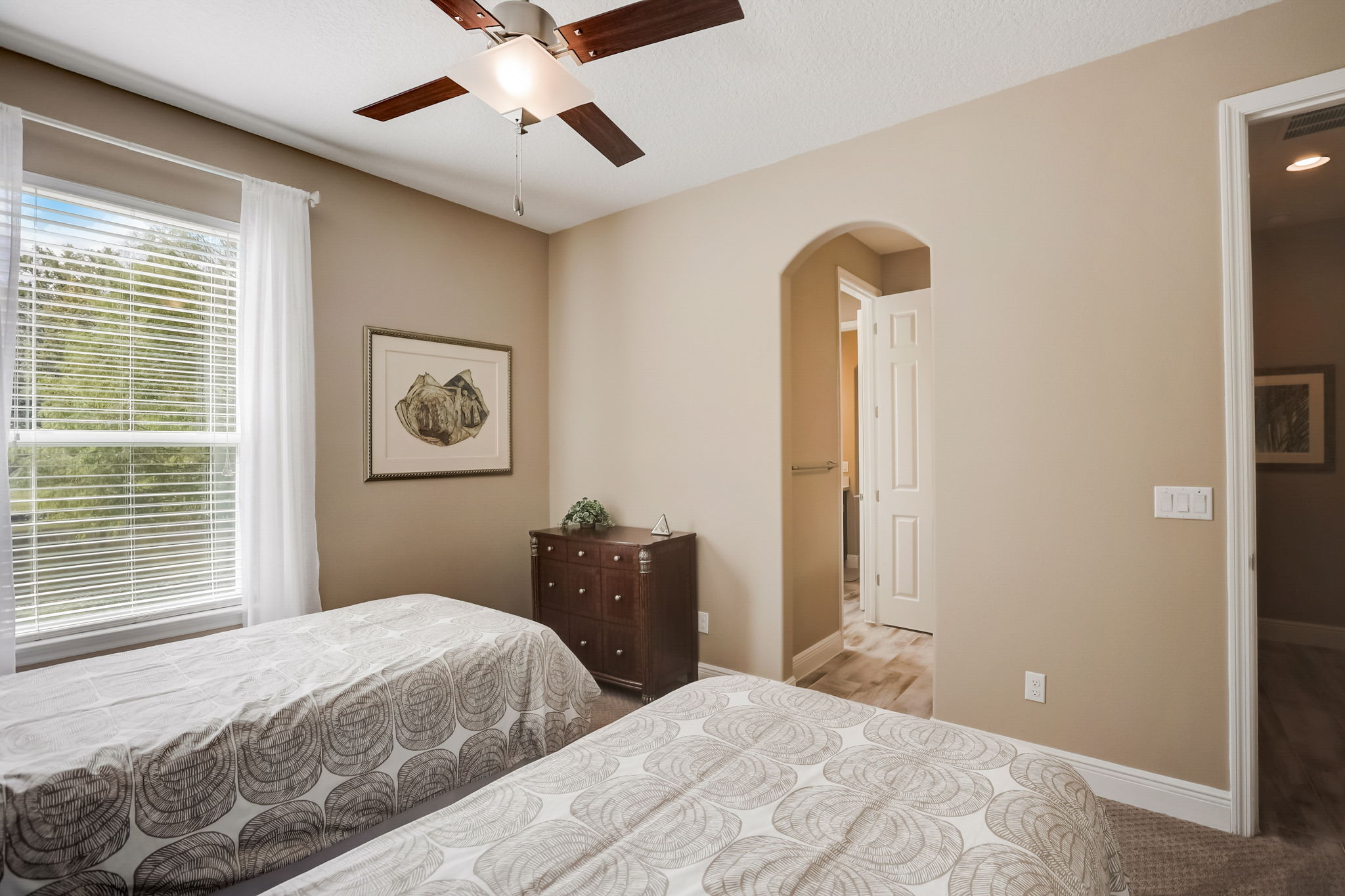 Fieldstone Cir-023