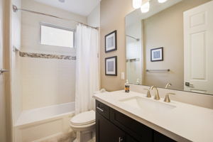 Fieldstone Cir-032