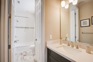 Fieldstone Cir-020