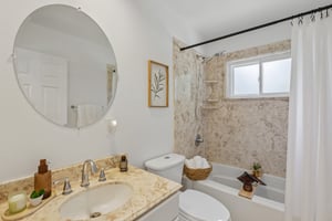 Francine Ct-S1808-027.jpg