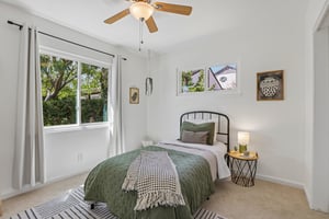 Francine Ct-S1808-028.jpg