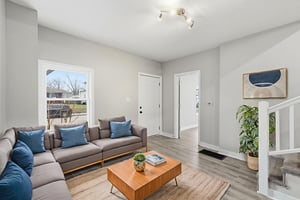 IMG_0175 virtually staged.jpeg