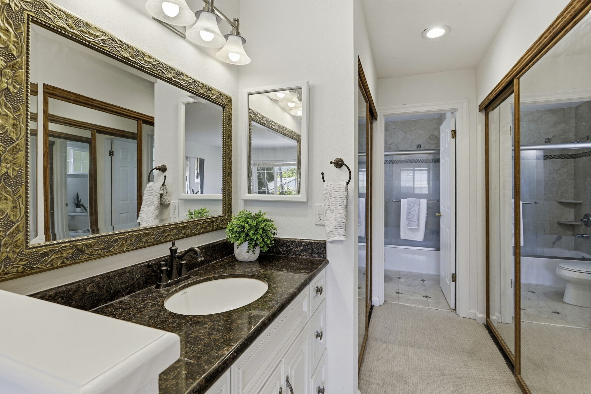 032_F8_1156 Lansdale Ct