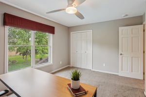 Ashley Ct-1705-023.jpg