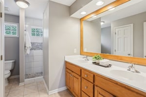 Ashley Ct-1705-034.jpg