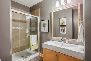 Ashley Ct-1705-051.jpg