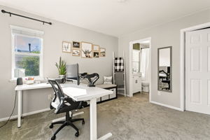 Bedroom/Office