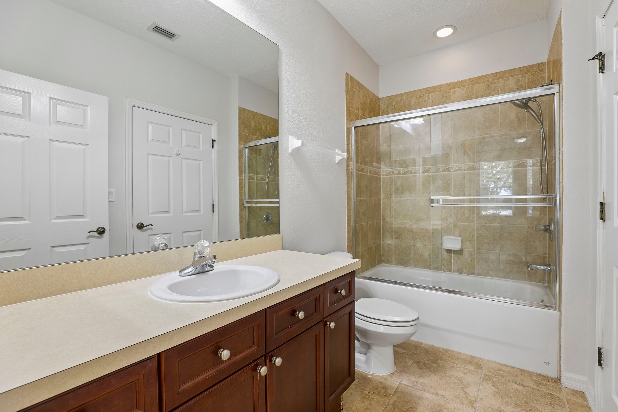 Mizzon Dr 102-S0407-027.jpg