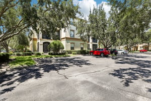 Mizzon Dr 102-S0407-001.jpg