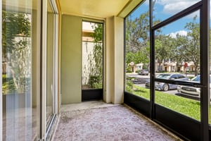 Mizzon Dr 102-S0407-030.jpg