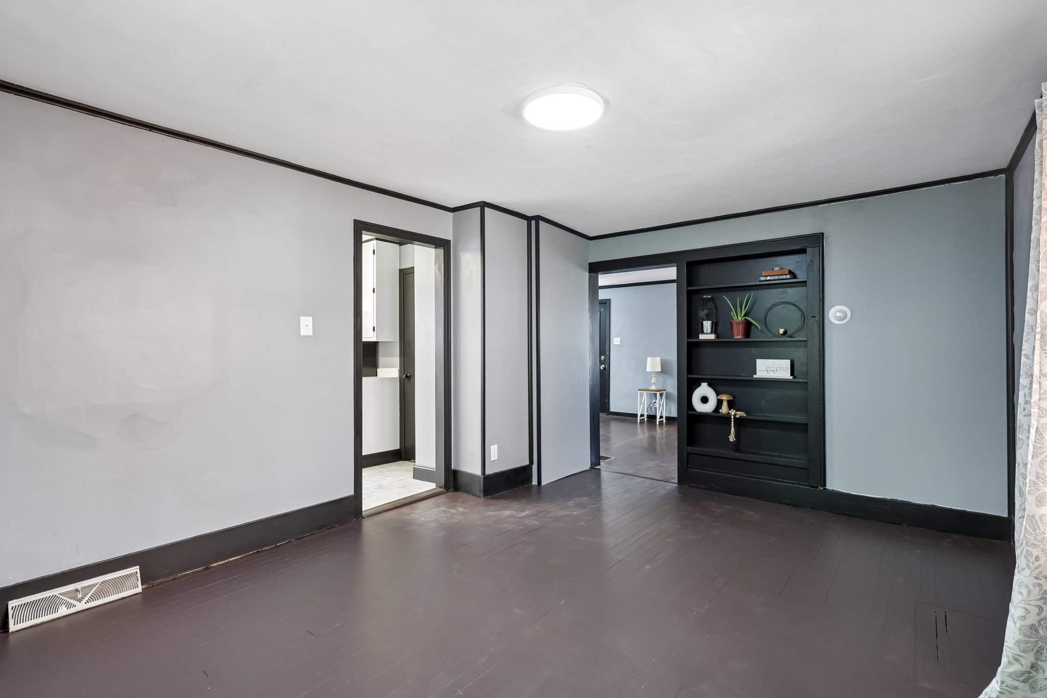 School St-S0506-017.jpg