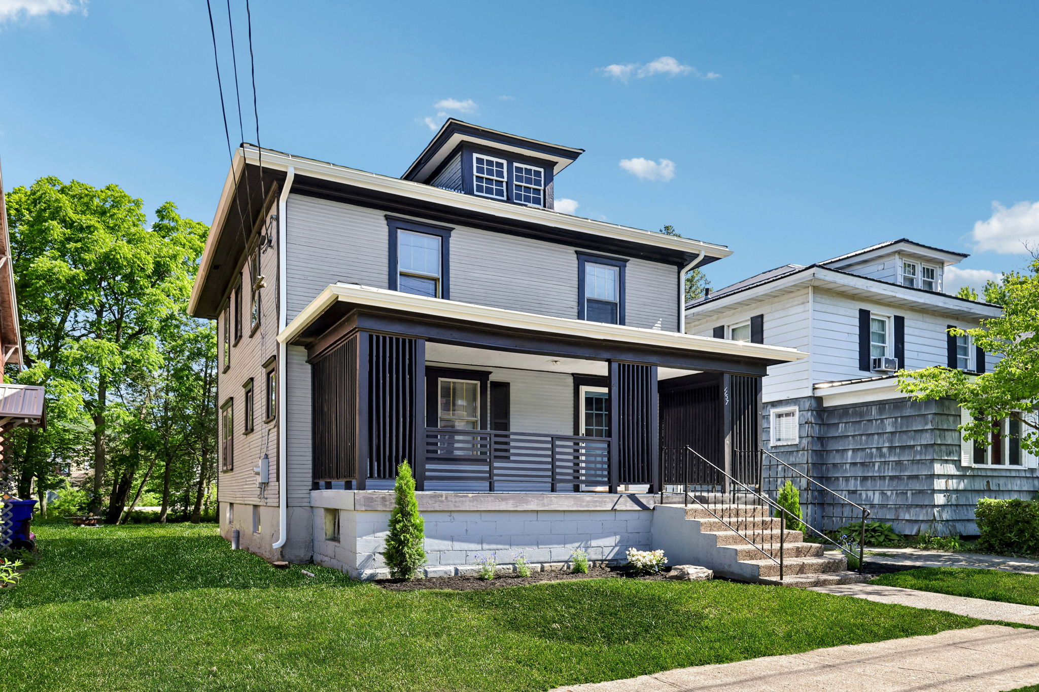 School St-S0506-003ar