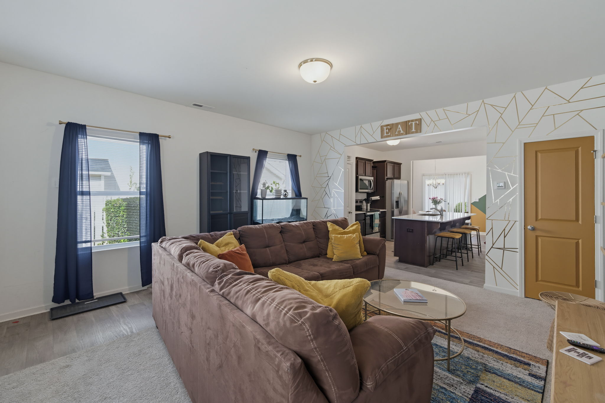 1157 Triece Ln-8
