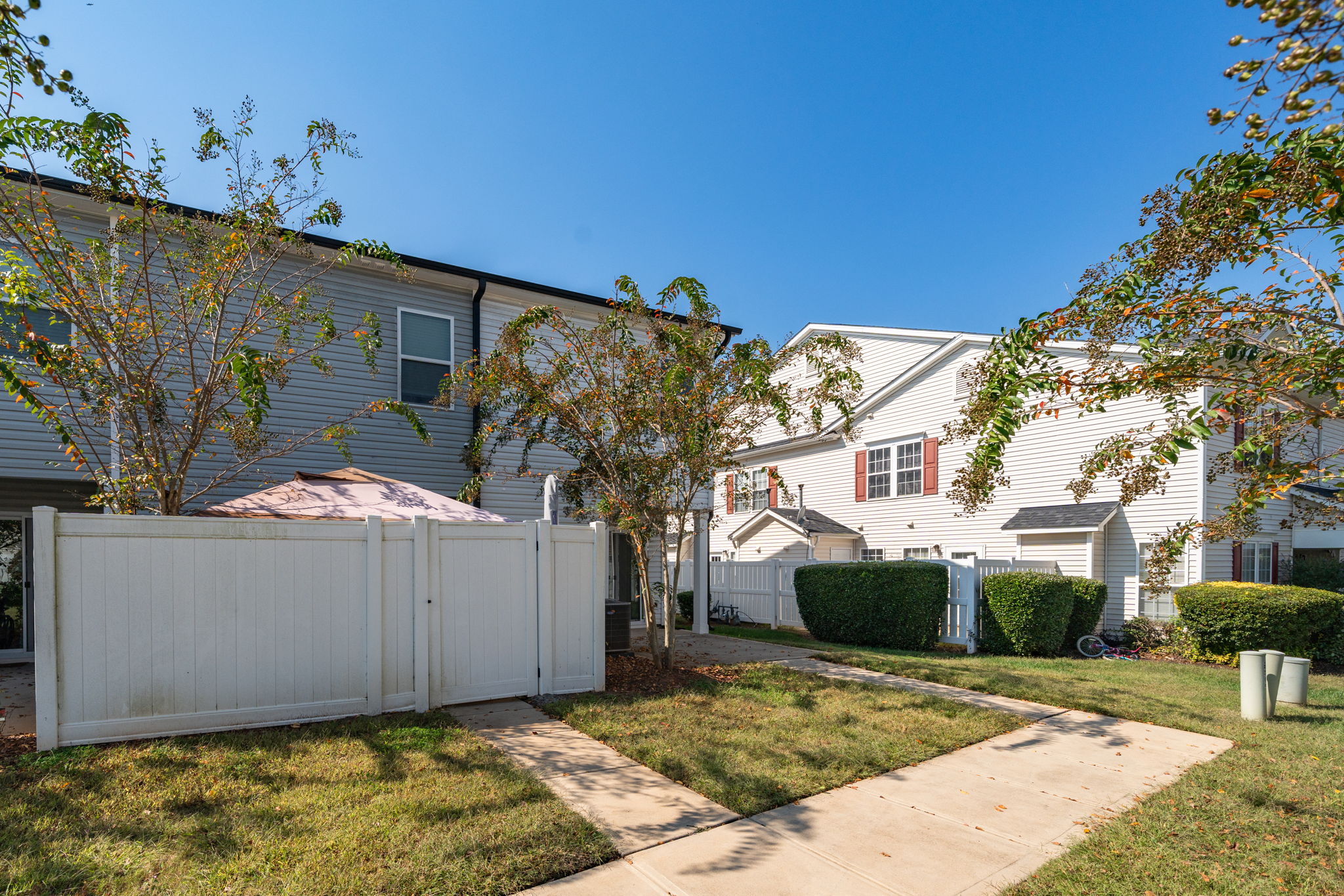 1157 Triece Ln-31