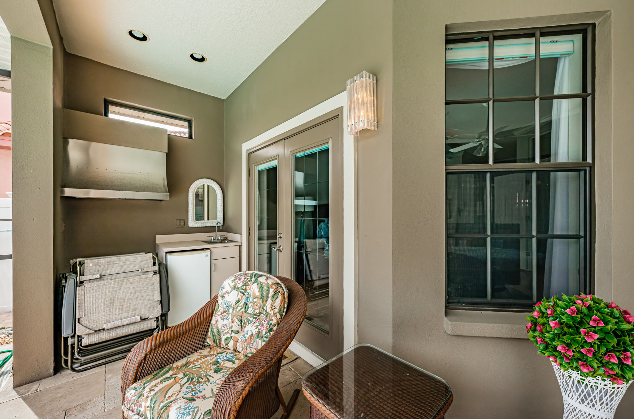 Lanai 2