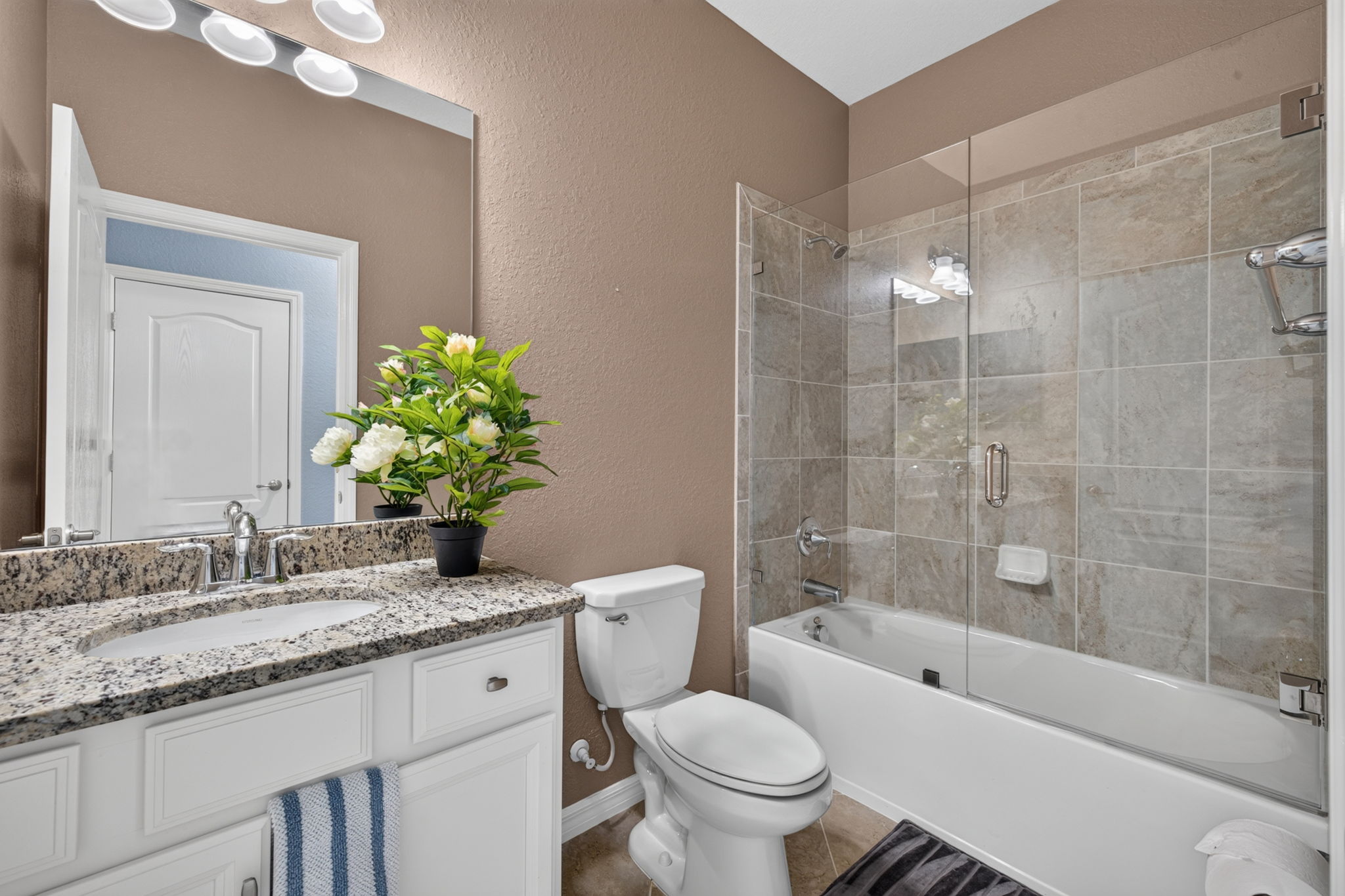 Guest Bathroom 2