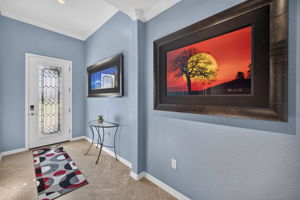Foyer 2 of 2