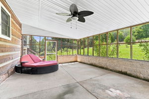 Screened-in Porch