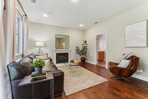 Vintner Pl-2805-018.jpg