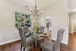 Vintner Pl-2805-021.jpg