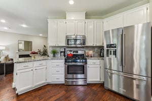 Vintner Pl-2805-033.jpg
