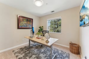 Vintner Pl-2805-035.jpg