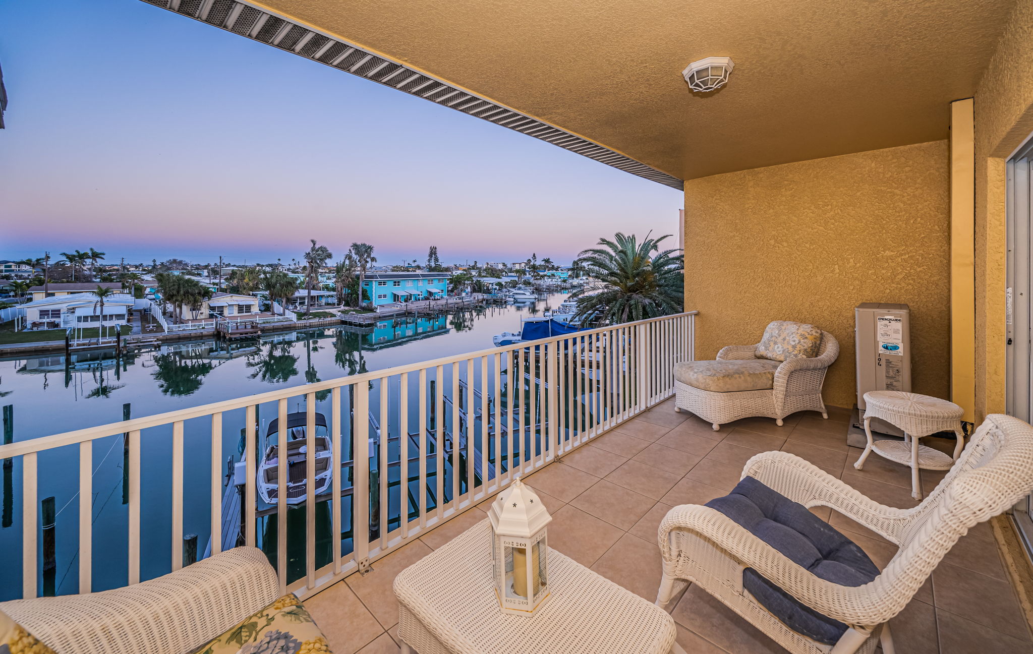 Upper Level Master Bedroom Balcony2