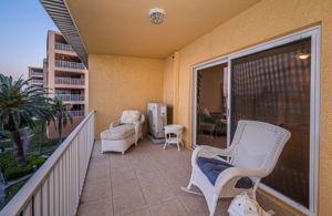 Upper Level Master Bedroom Balcony3