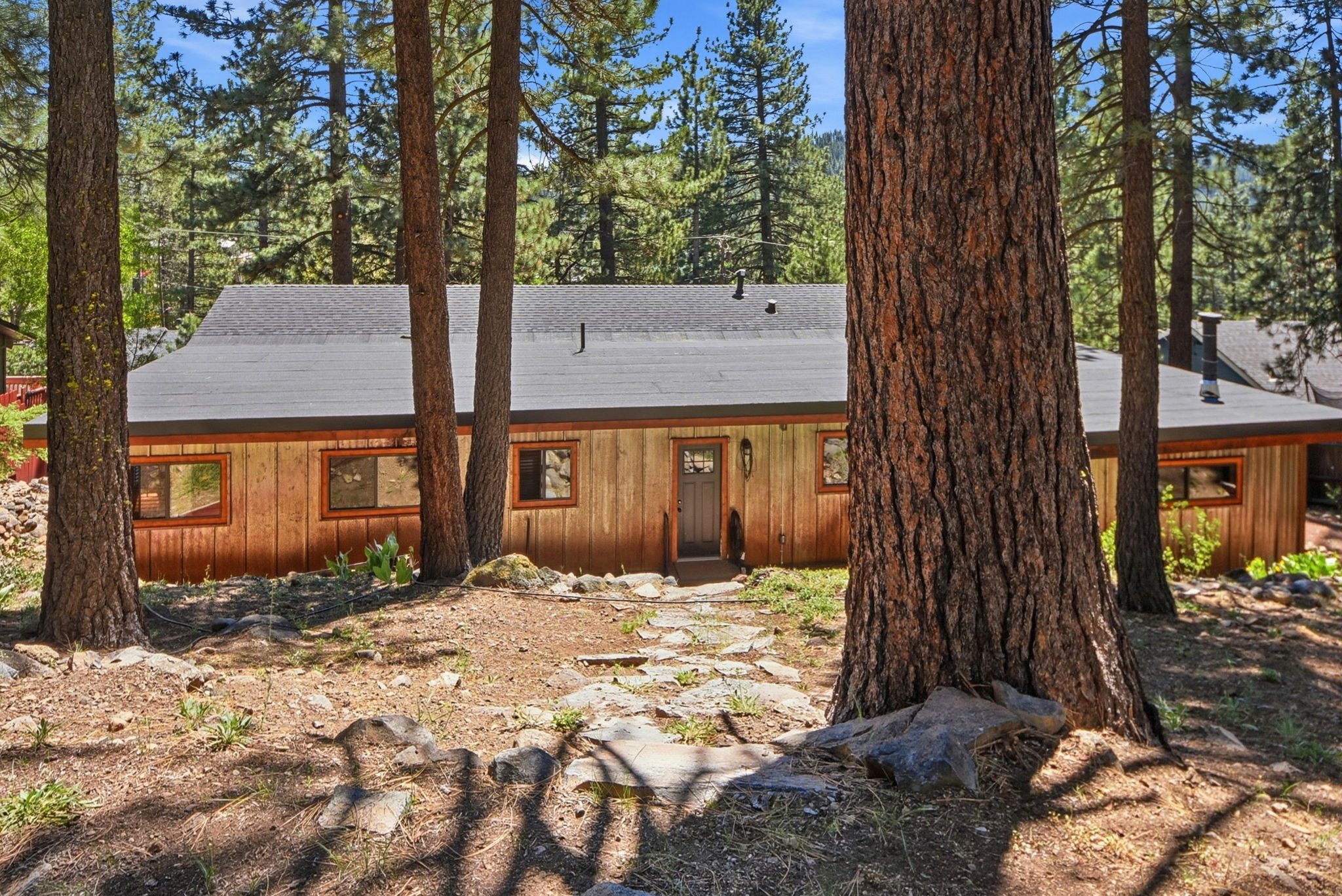 047_F8_11596 Brook Ln