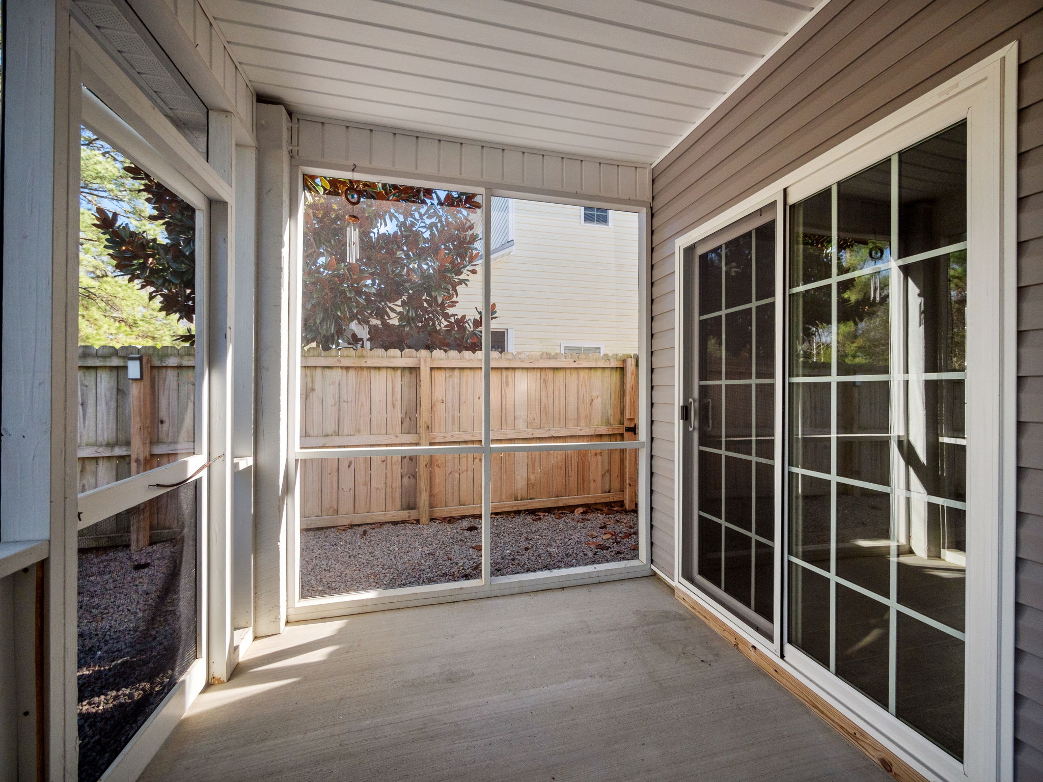 Screened-in Porch