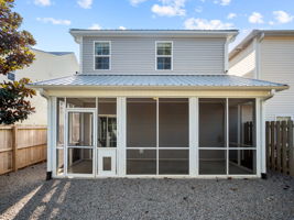 Screened-in Porch