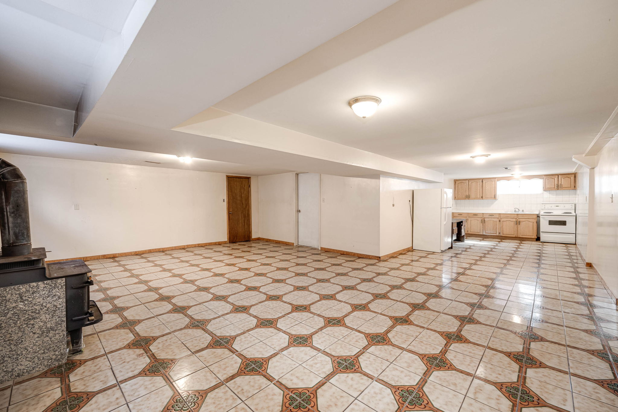 Toronto property showcase — delivered property photograph 35