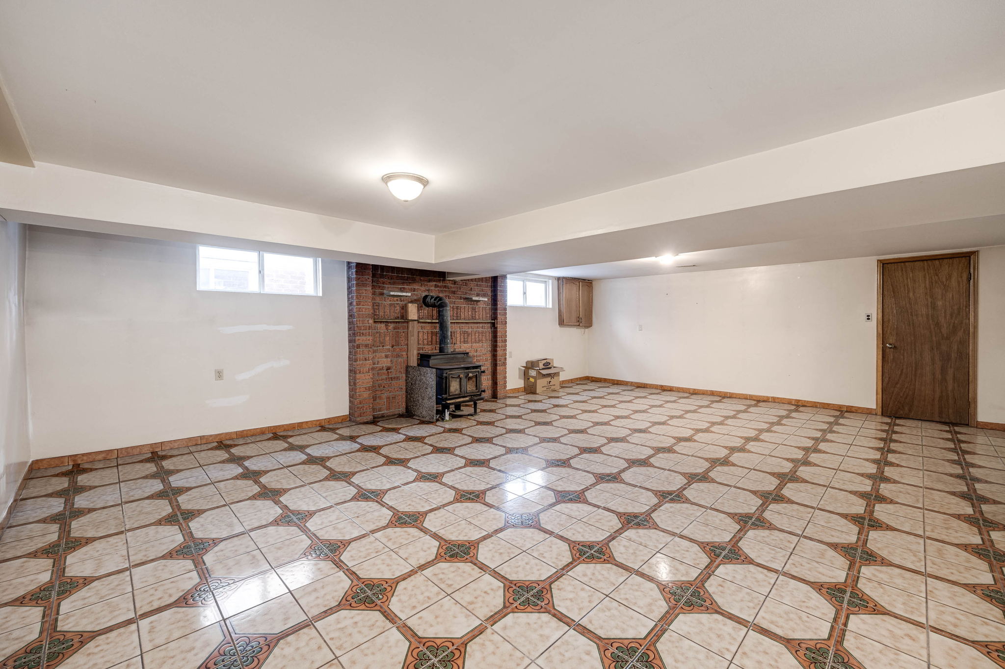 Toronto property showcase — delivered property photograph 34
