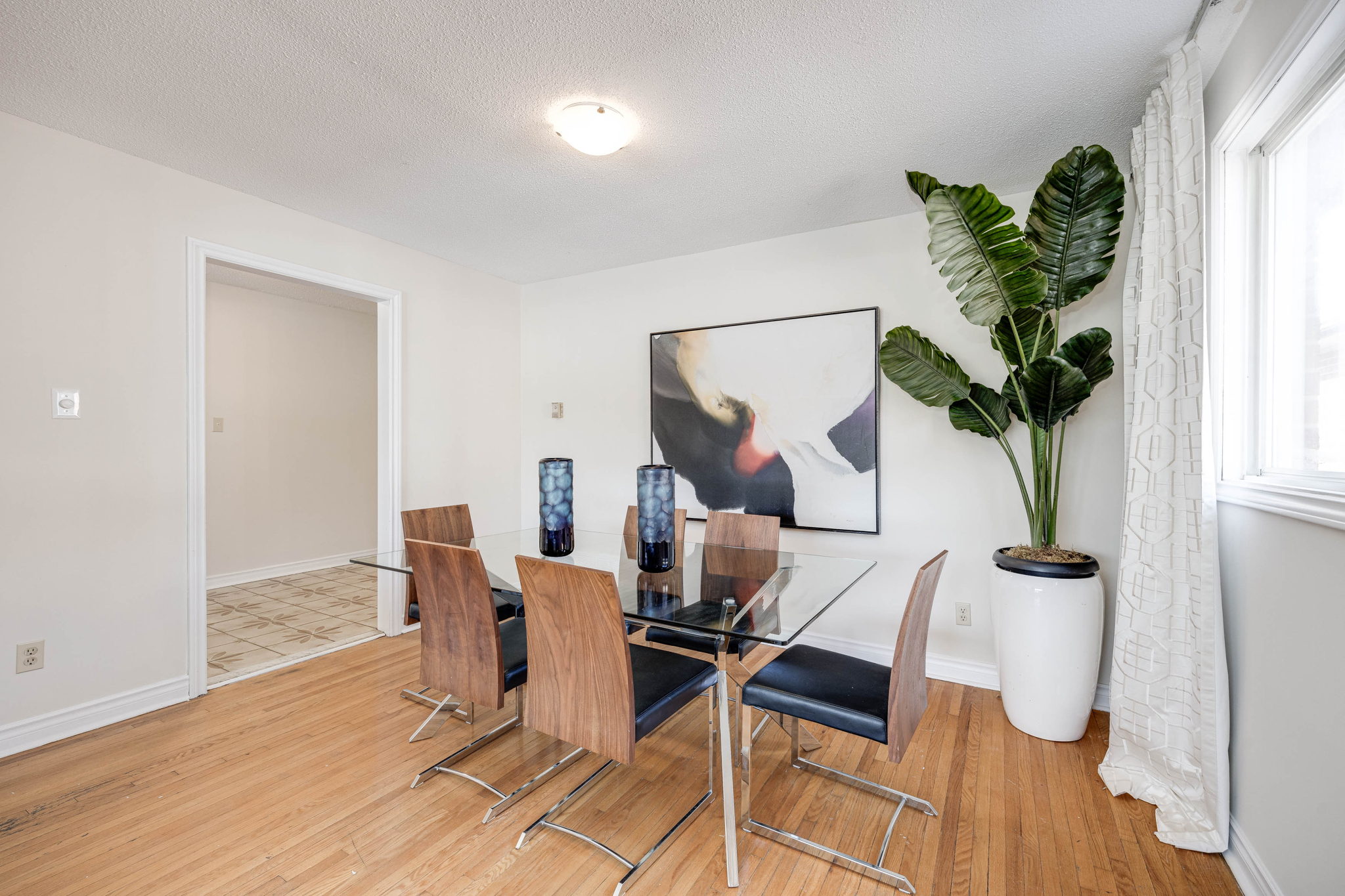 Toronto property showcase — delivered property photograph 11
