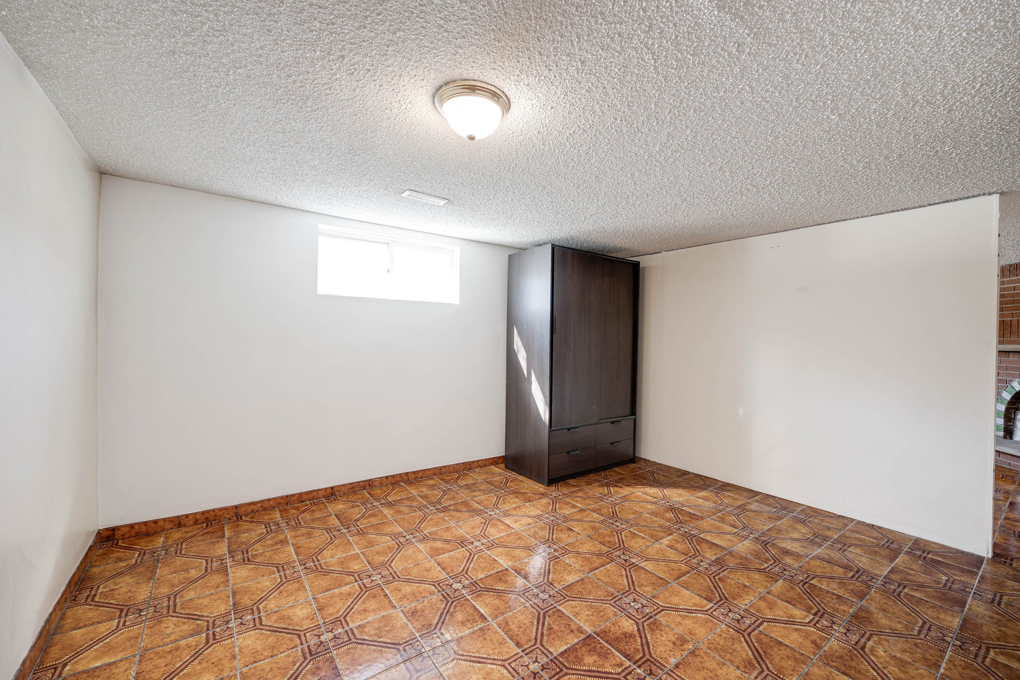 Toronto property showcase — delivered property photograph 42