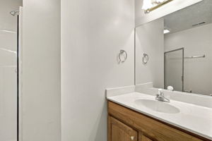  Photo 30