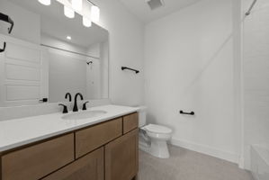  Photo 38