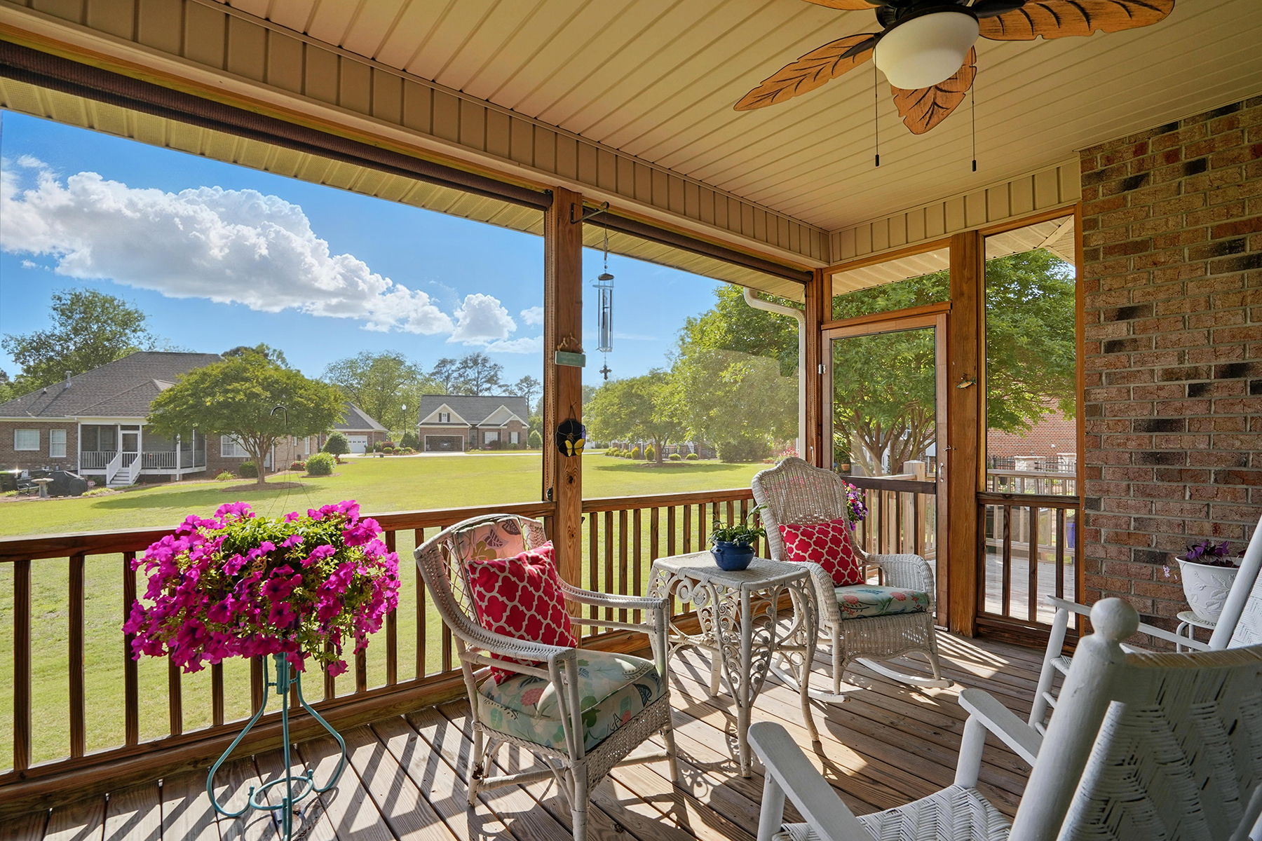 Screened-in Porch