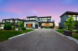 116 Courchevel Crescent_102 day to dusk.jpeg