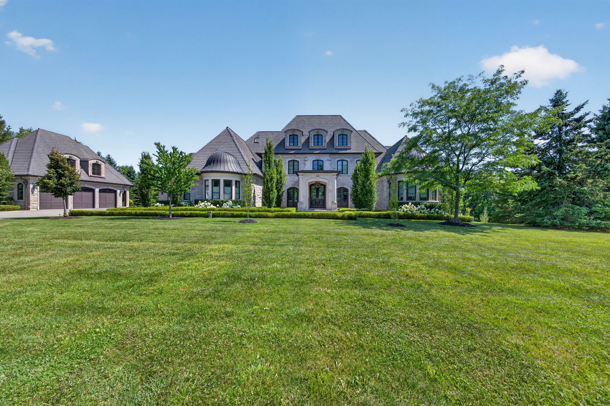 116 Eden Vale Dr King, ON L7B 1L9