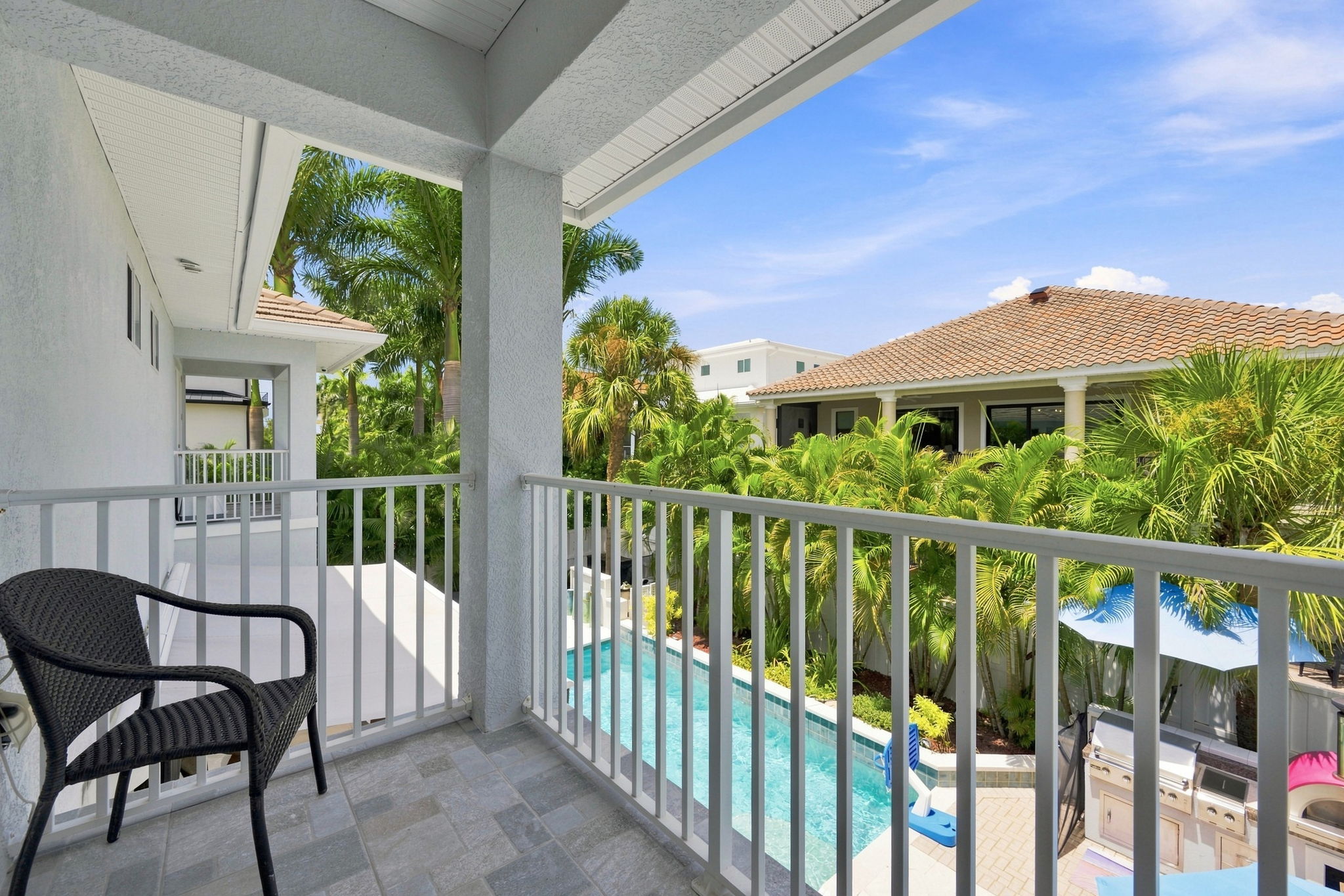 Guest Bedroom2 Balcony1a
