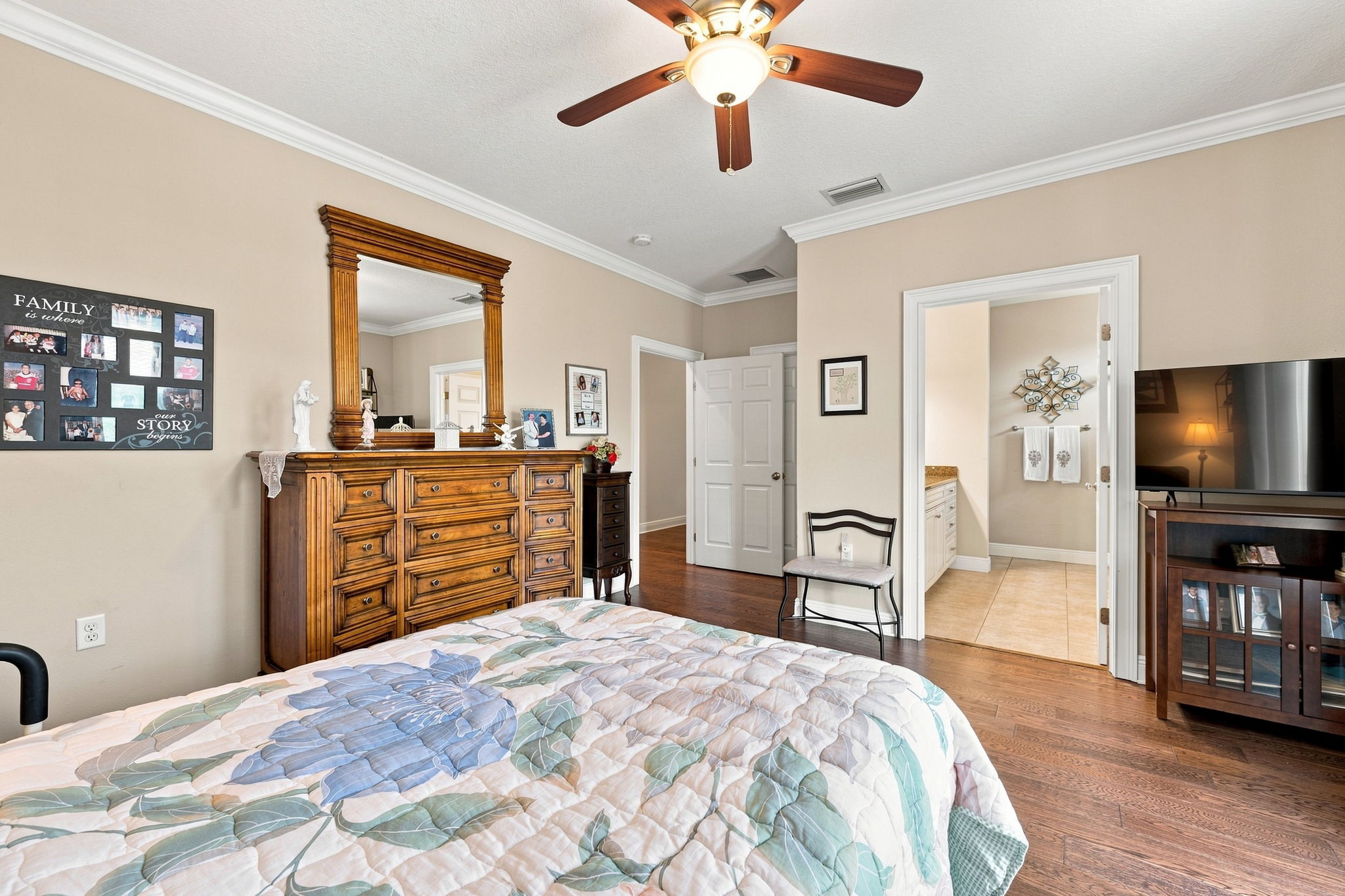 Guest Bedroom2b
