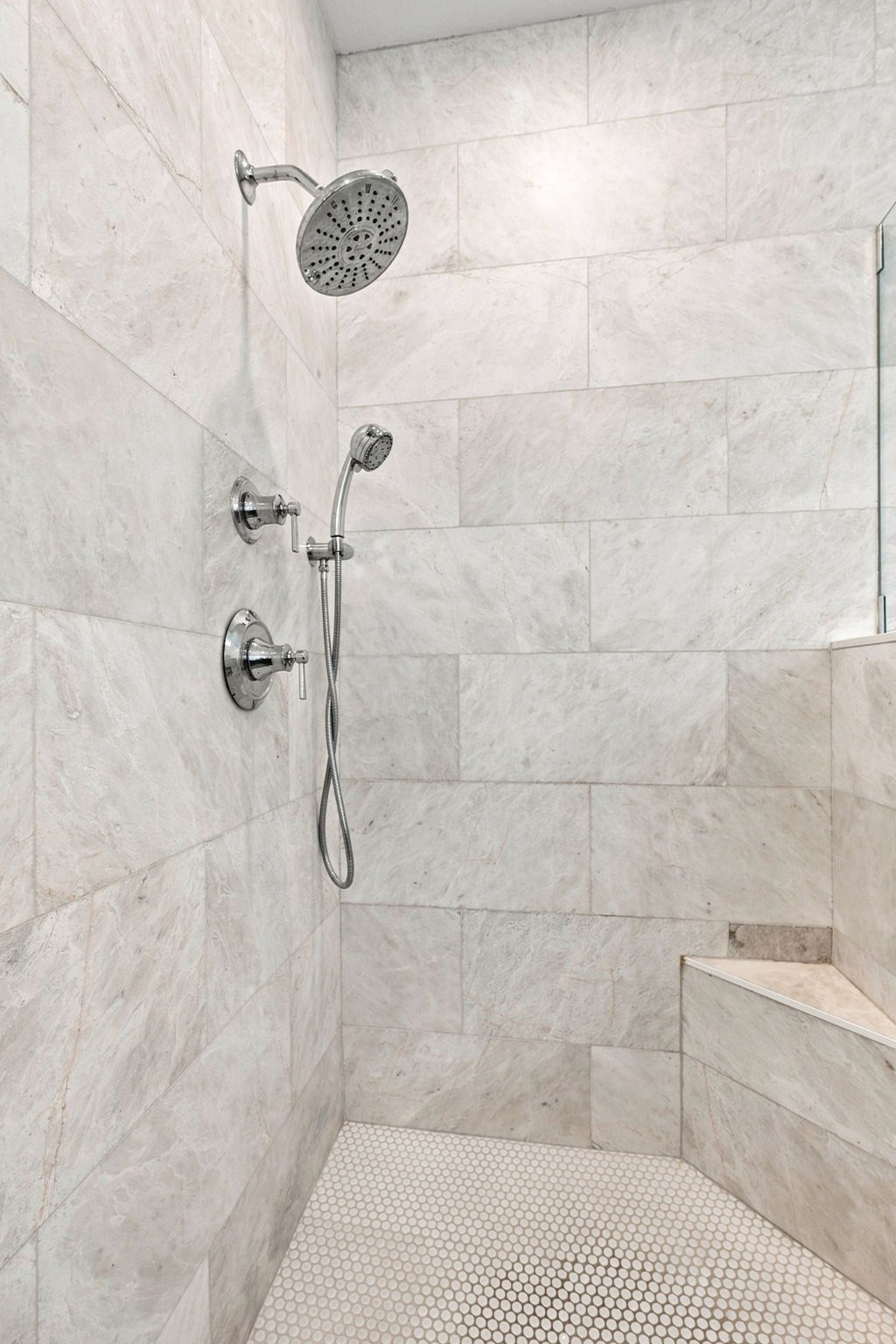 Primary Bathroom1b