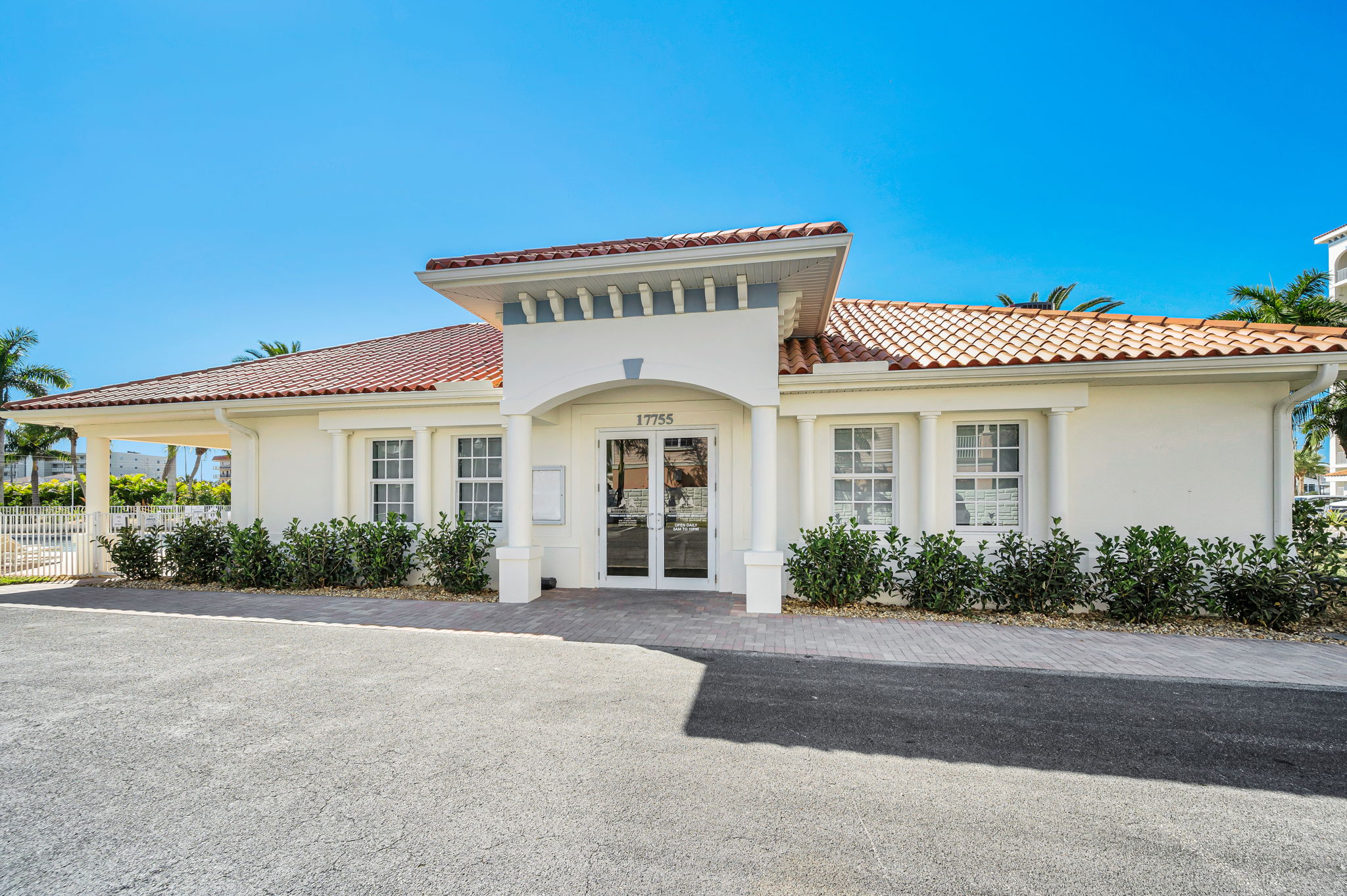 11-Clubhouse