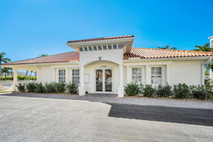 11-Clubhouse