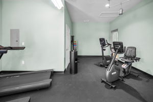 20-Clubhouse