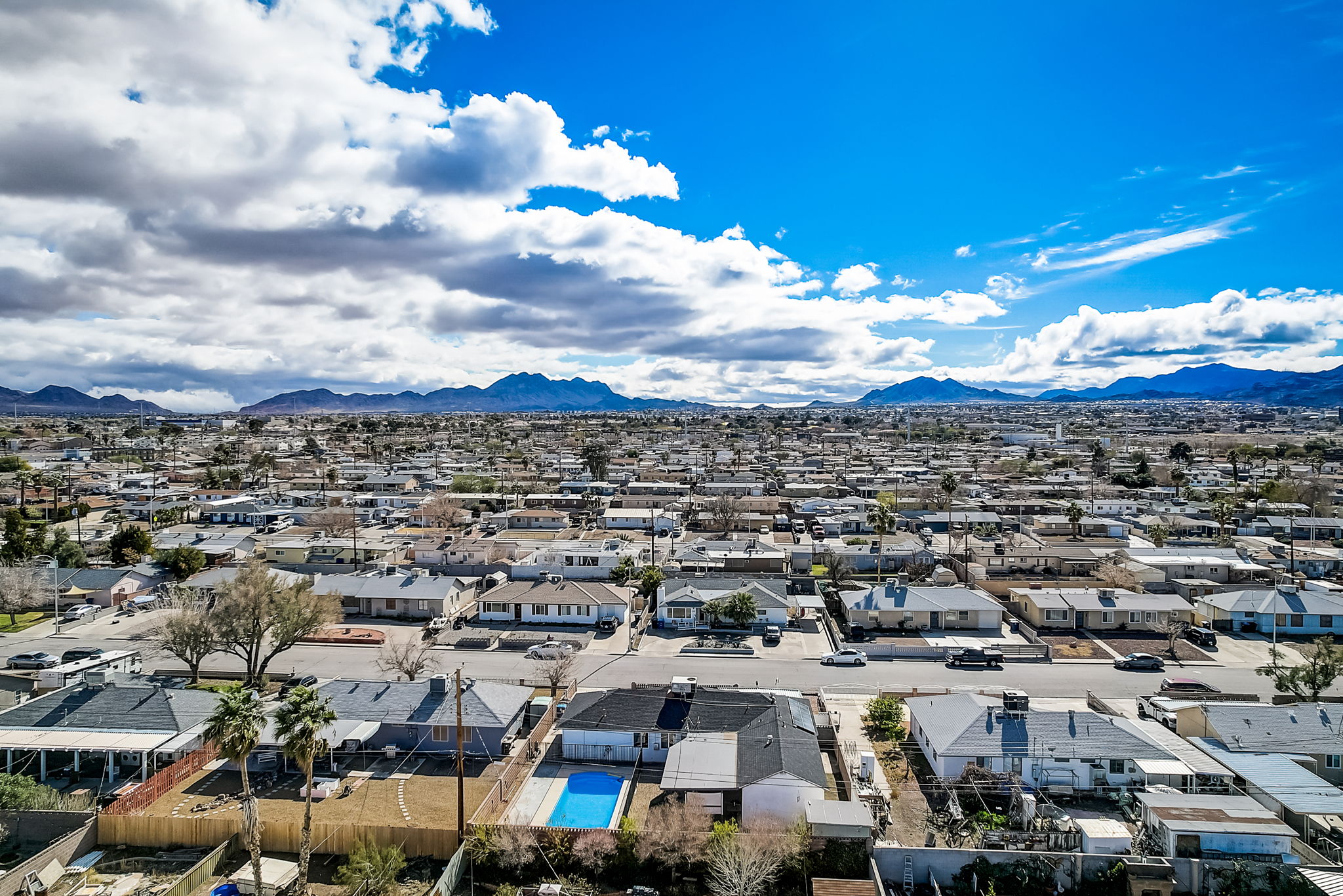 Hickory St-055